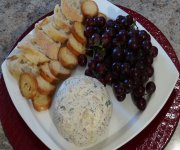 Boule de fromage, ananas et pacanes