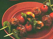 Brochettes de boulettes de poulet haché