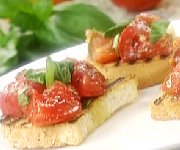 Bruchette tomates ail et basilic