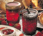 Confiture de framboises et de bleuets