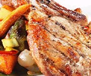 Côtelettes de porc aux légumes