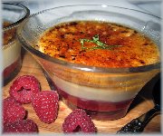 Crème brûlée aux framboises et à la lime