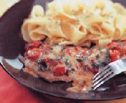 Escalopes de veau au duo de tomates, épinards et fromage Noyan