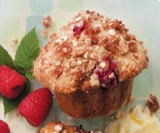 Muffins aux framboises avec croustillant à la cannelle