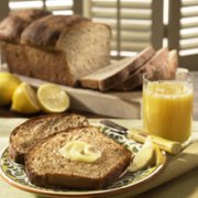 Pain au gingembre  confit et au zeste de citron