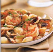 Pâtes aux crevettes et aux champignons