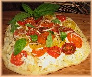 Pizza aux tomates fraîches