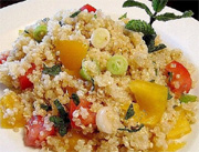 Salade de quinoa, tomates et menthe