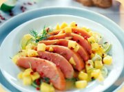 Saumon fumé aux mangue, citron et poivre rose