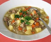 Soupe à l'orge et à la viande