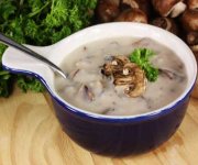 Soupe aux champignons exotiques