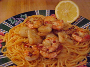 Spaghetti aux pétoncles et aux crevettes