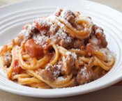 Spaghettis piquants à la bolognaise