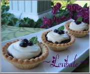 Blueberry-fudge tarts